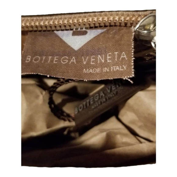 AUTHENTIC BOTTEGA VENETA RARE WHITE HANDBAG - Picture 11 of 14